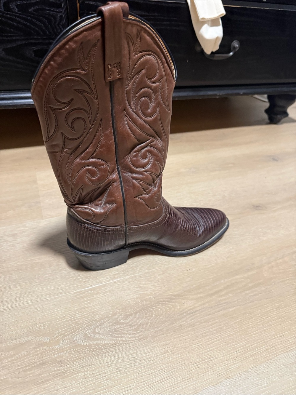 Men's Brown Leather Cowboy Boot - Classic Western Style